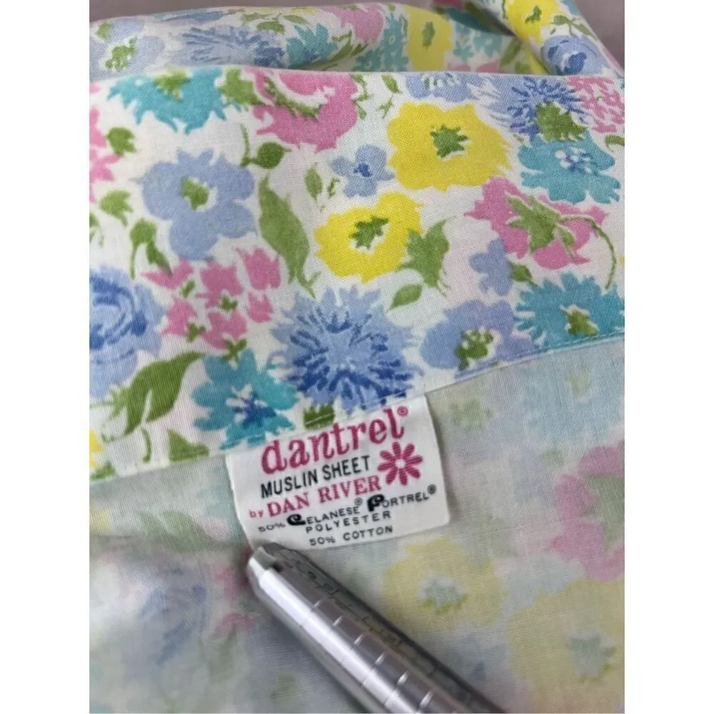 Vintage Mod Flower Power Full Flat Sheet